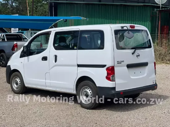 Picture of Nissan NV200 2018