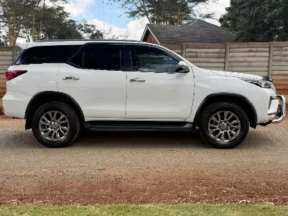 Picture of Toyota Fortuner 2021