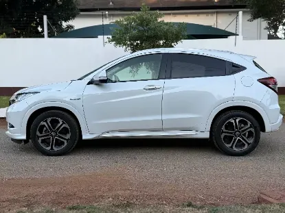 Picture of Honda Vezel Z edition 2017