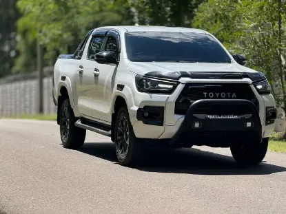 Picture of Toyota Hilux 2023