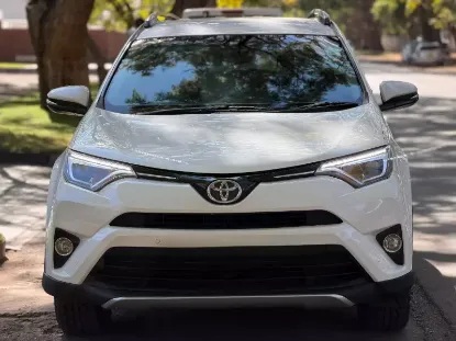 Picture of Toyota Rav4 2017