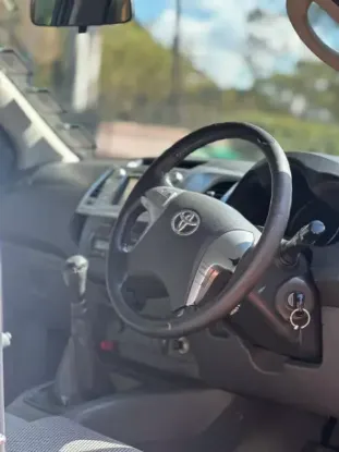 Picture of Toyota Hilux 2013