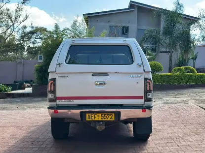 Picture of Toyota Hilux 2013