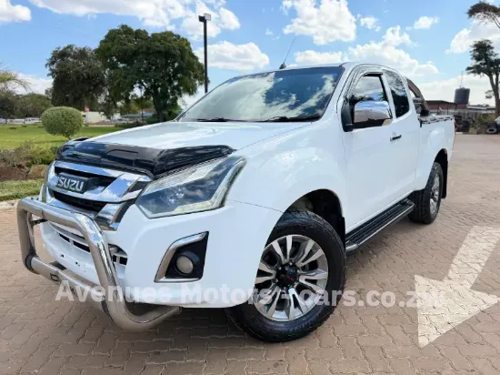 Picture of Isuzu KB300 2018