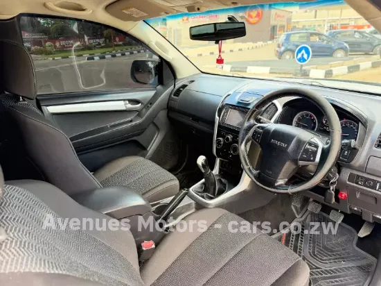 Picture of Isuzu KB300 2018