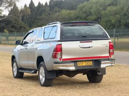 Picture of Toyota Hilux 2017