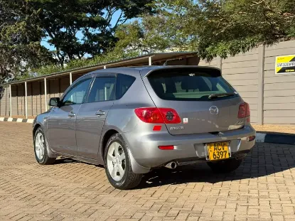Picture of Mazda Axela 2004
