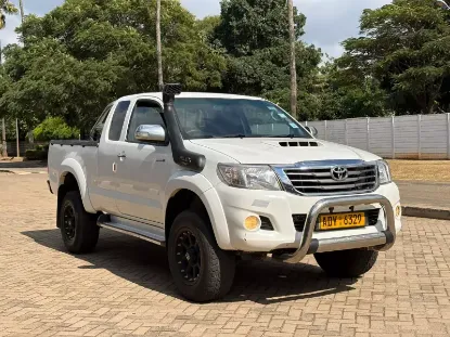 Picture of Toyota Hilux 2012