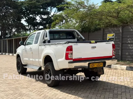 Picture of Toyota Hilux 2012
