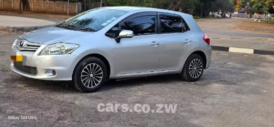 Picture of Toyota Auris 2012