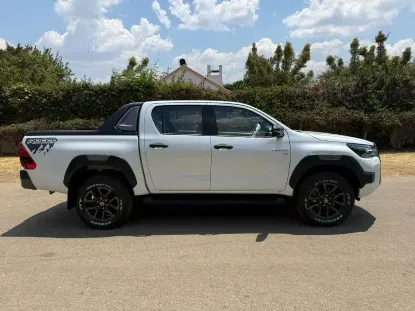 Picture of Toyota Hilux 2025