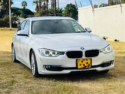 Picture of BMW 3 Series 2013