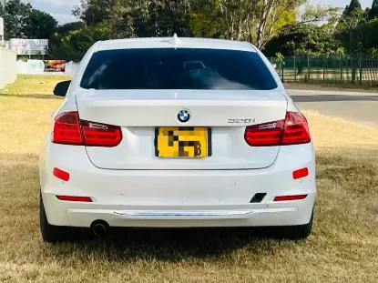 Picture of BMW 3 Series 2013