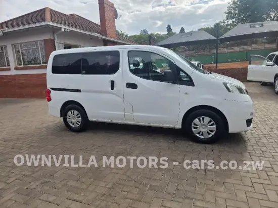 Picture of Nissan NV200 2016