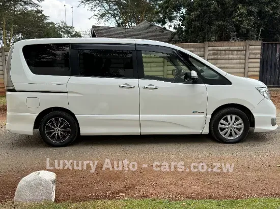 Picture of Nissan Serena Highway Star 2012