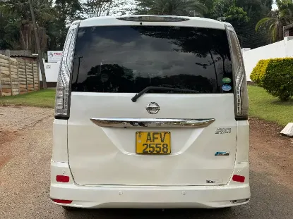 Picture of Nissan Serena Highway Star 2012