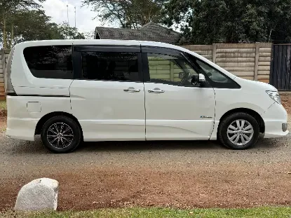 Picture of Nissan Serena Highway Star 2012