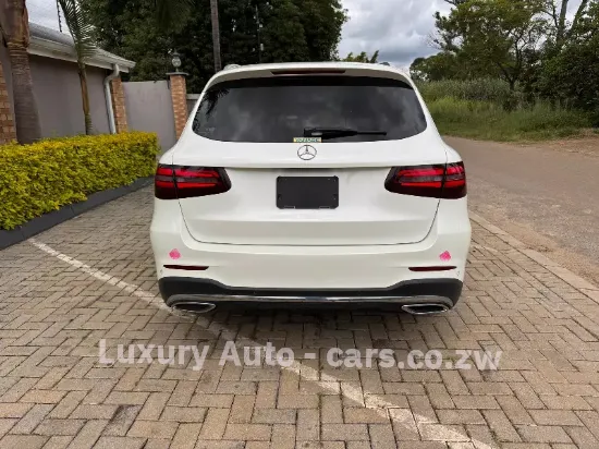 Picture of Mercedes Benz GLC 2017