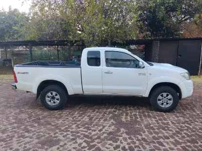 Picture of Toyota Hilux 2009