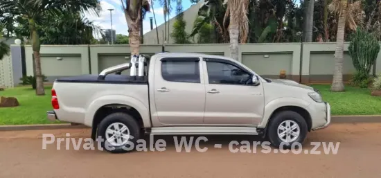 Picture of Toyota Hilux 2013