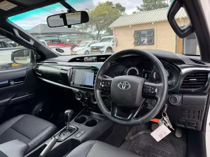 Picture of Toyota Hilux 2020
