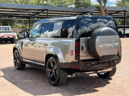 Picture of Land Rover Defender 2022