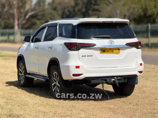 Picture of Toyota Fortuner GD6 2018