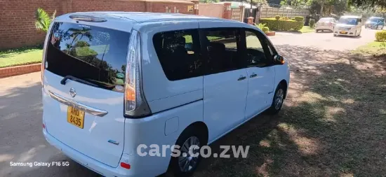 Picture of Nissan Serena 2016