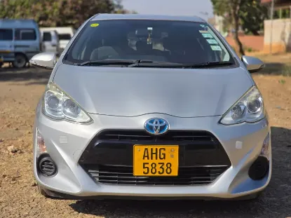 Picture of Toyota Aqua 2016