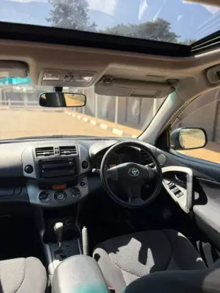 Picture of Toyota Rav4 2008