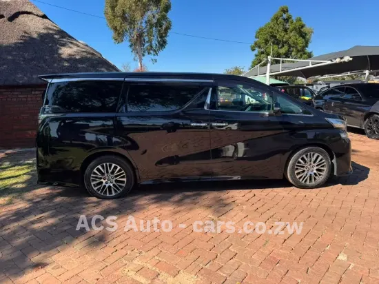 Picture of Toyota Vellfire 2017