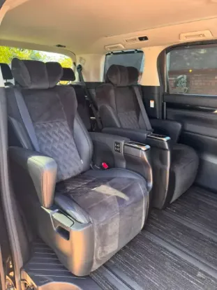 Picture of Toyota Vellfire 2017