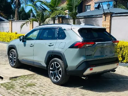 Picture of Toyota Rav4 2020