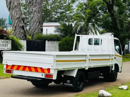 Picture of Toyota Dyna 2008