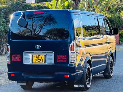 Picture of Toyota Hiace 2015