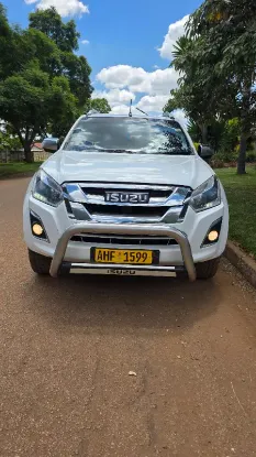 Picture of Isuzu KB300 2017