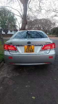 Picture of Toyota Crown 2014