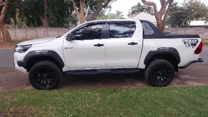 Picture of Toyota Hilux 2021