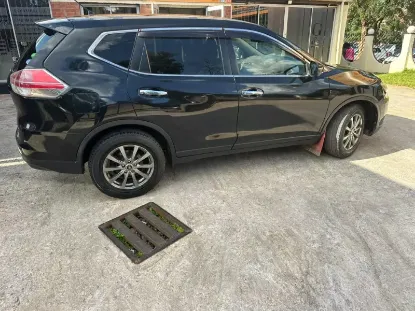 Picture of XTrail for hire