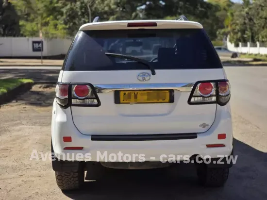 Picture of Toyota Fortuner 2013