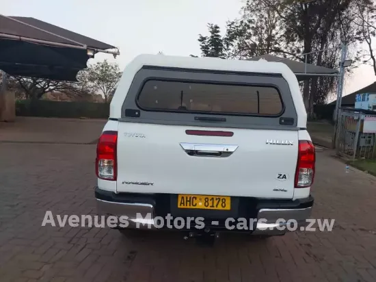 Picture of Toyota Hilux 2016