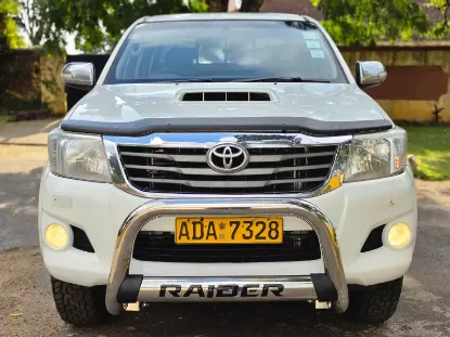 Picture of Toyota Hilux 2013