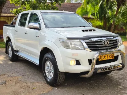 Picture of Toyota Hilux 2013