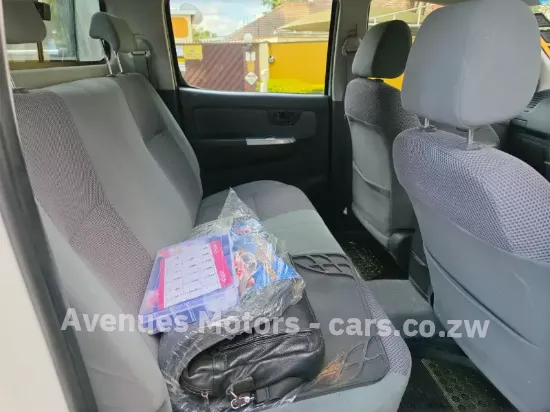 Picture of Toyota Hilux 2013