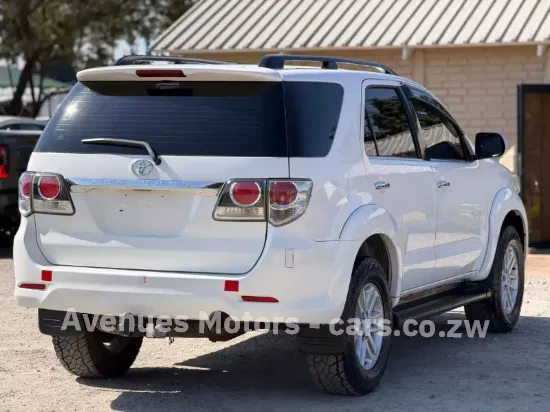 Picture of Toyota Fortuner 2015