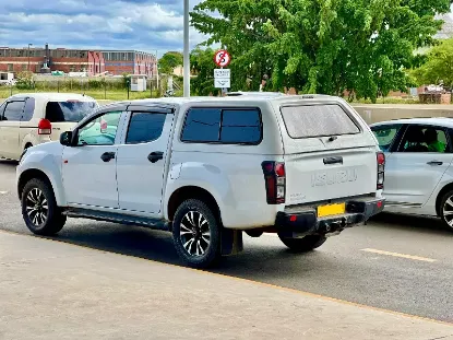 Picture of Isuzu Dmax Manual