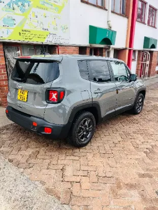 Picture of Jeep Renegade 2024