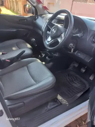 Picture of Nissan Navara 2024