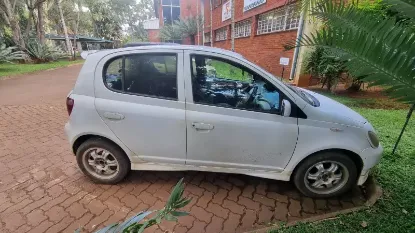 Picture of Toyota Vitz 1999