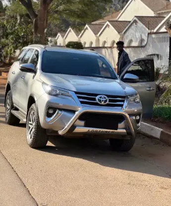 Picture of Toyota Fortuner 2020